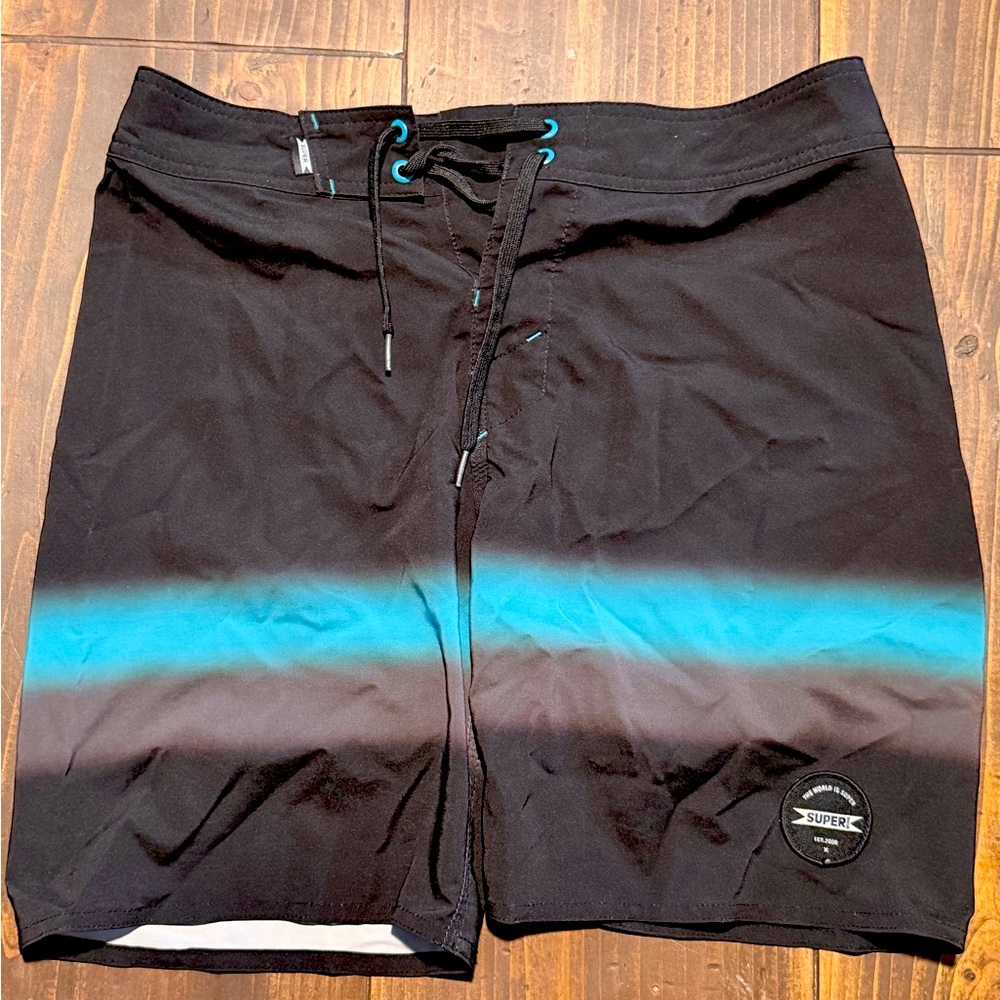 SUPER BOARDSHORTS SIZE 30